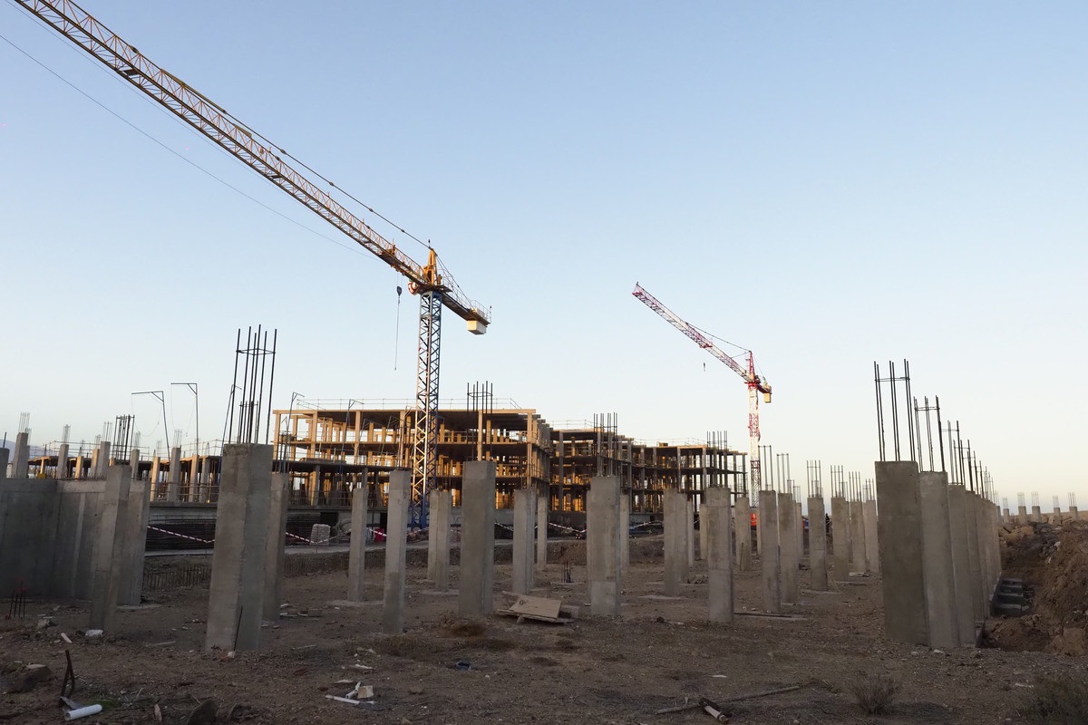 Construction of La Tejita hotel can continue, but with 60 less rooms